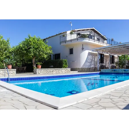 Hotel Felicia 3*
